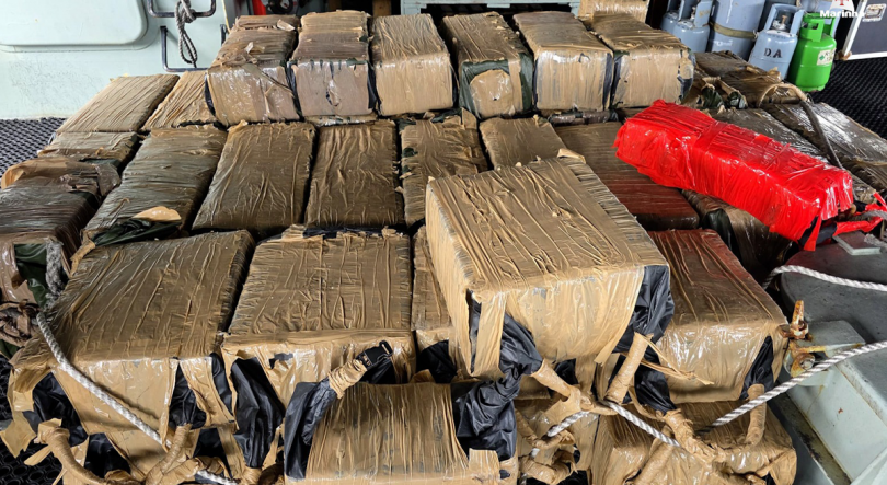 Imagem de PJ interceptou uma embarcação no mar dos Açores com cerca de 1,8 toneladas de cocaína