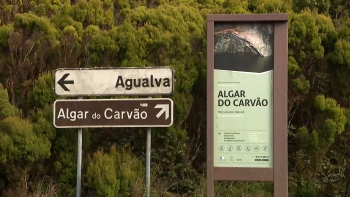 Imagem de Algar do Carvão: Associação ‘Os Montanheiros’ anuncia reabertura condicionada do monumento natural