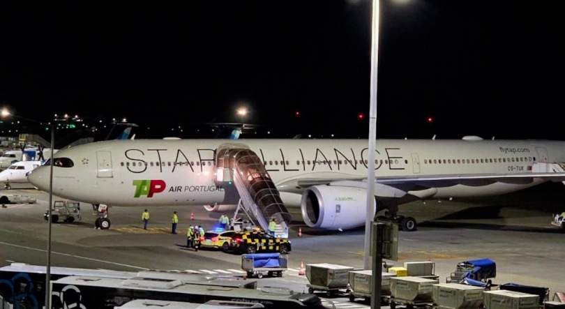 Imagem de Avião da TAP aterra de emergência no Aeroporto João Paulo II