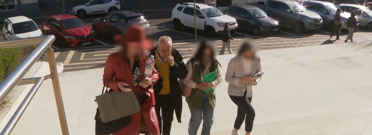 Imagem de Começou julgamento das 4 funcionárias acusadas de maus-tratos na creche de Rabo de Peixe