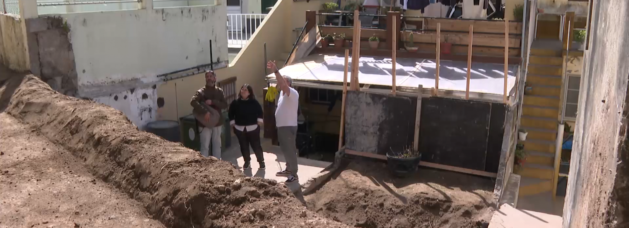 Imagem de Derrocada Ribeira Quente: Moradores indignados com falta de resposta do Governo mais de 20 dias depois