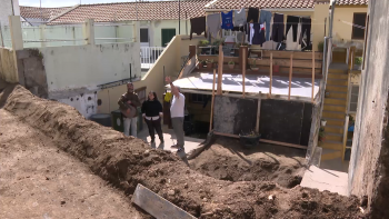 Imagem de Derrocada Ribeira Quente: Moradores indignados com falta de resposta do Governo mais de 20 dias depois