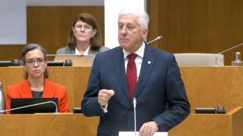 Imagem de Parlamento chumba Conta da Região referente a 2024 com votos contra do PS e Chega