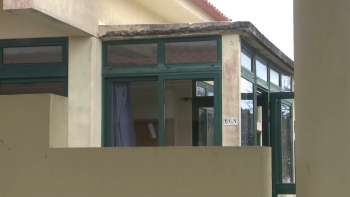 Imagem de PS alerta que Escola Básica e Secundária de Santa Maria apresenta vários sinais de degradação