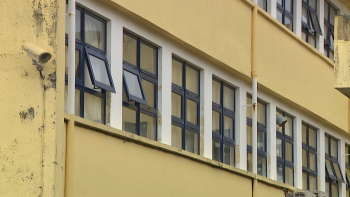 Imagem de Já começaram as obras de melhoramento na Escola Secundária na Ribeira Grande em São Miguel