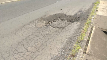 Imagem de Automobilistas indignados com falta de condições na Estrada de Santo Espírito em Santa Maria