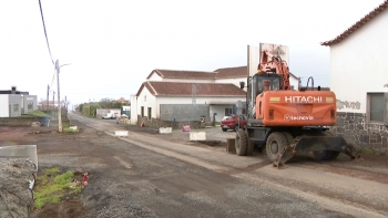 Imagem de Obra na variante da Terceira deverá estar concluída em junho