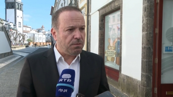 Imagem de Operação Last Call: Presidente do PS/Açores critica silêncio de Bolieiro e pede explicações