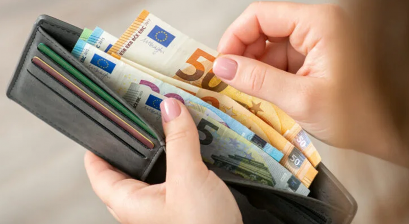 Salário Mínimo Regional ultrapassa os 1000 euros em 2027
