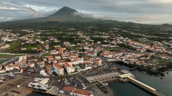 Imagem de Câmara da Madalena do Pico reverte para posse municipal quatro imóveis da antiga MadalenAgir