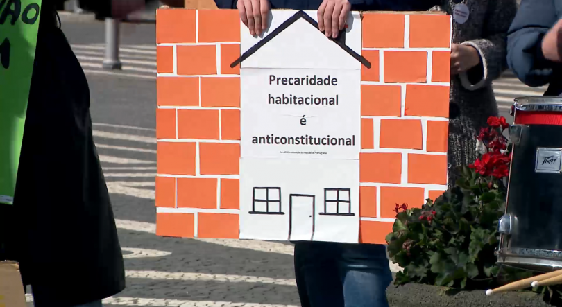 Imagem de Casa para Viver: Manifestação em Ponta Delgada pelo direito à Habitação