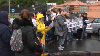 Imagem de Manifestação frente à Base das Lajes pede ‘Açores fora da guerra de Trump’