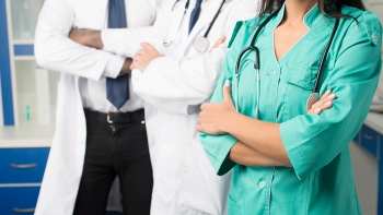 Imagem de Açores e Madeira em risco de deixarem de ter especialidades por falta de renovação de médicos