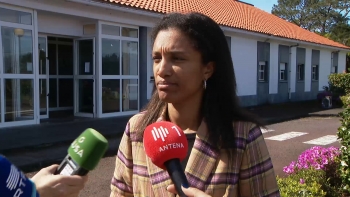 Imagem de Governo coloca viatura no porto da Horta para transporte de doentes do Pico ao hospital