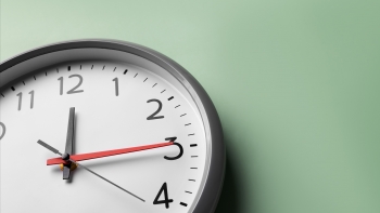 Imagem de Relógios adiantam uma hora na madrugada de domingo