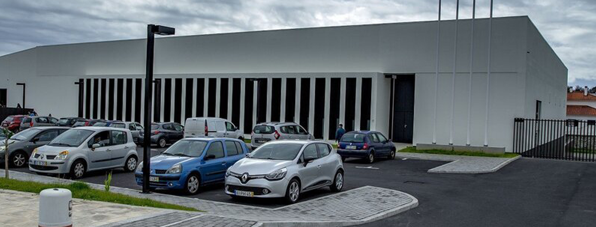 Imagem de Frio nos Açores: Câmara de Ponta Delgada abre Pavilhão Carlos Silveira a pessoas em situação de sem-abrigo