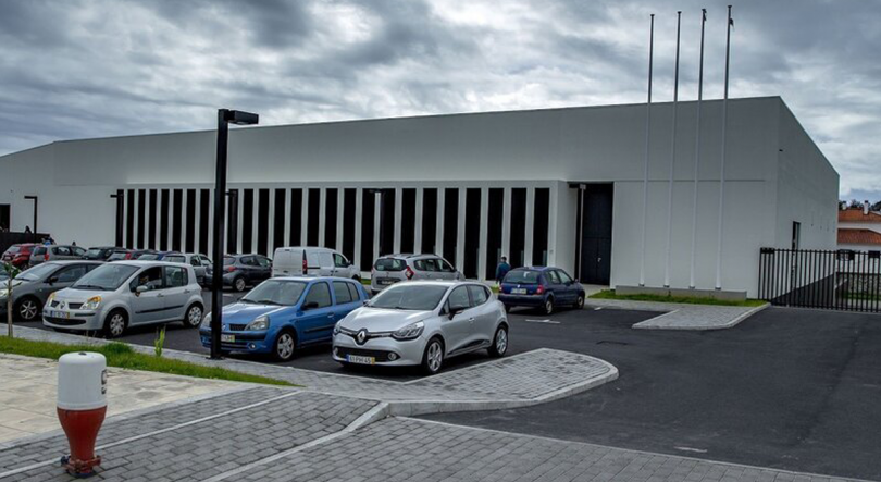 Imagem de Frio nos Açores: Câmara de Ponta Delgada abre Pavilhão Carlos Silveira a pessoas em situação de sem-abrigo