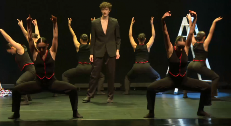 Imagem de 'Entre Pedra e Bruma' subiu ao palco do Teatro Ribeiragrandense