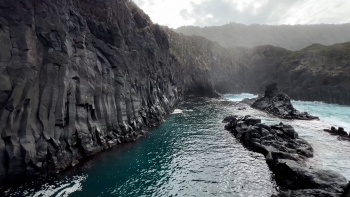 Imagem de São Jorge: Poça Simão Dias assume agora designação de Monumento Natural