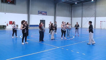 Imagem de Projeto AMA presta apoio a grávidas e novas mães a combater solidão na Terceira