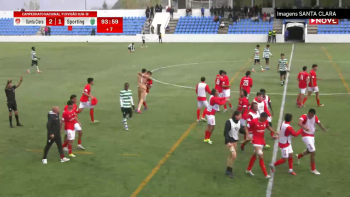 Imagem de Primeira Divisão Juniores: Santa Clara sobe ao 6º lugar