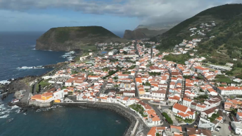 Imagem de Atrasos nos CTT preocupam Câmara das Velas de São Jorge