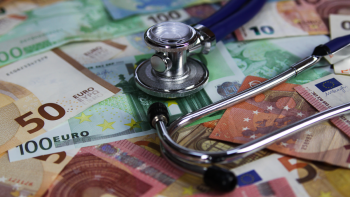 Imagem de Enfermeiros que transitaram dos hospitais para centros de saúde ainda aguardam pagamento de requalificações