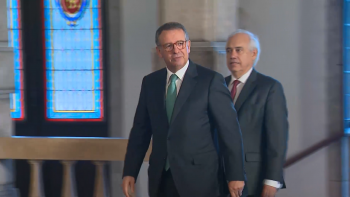 Imagem de Partidos à direita reagem à tomada de posse do novo Presidente da República