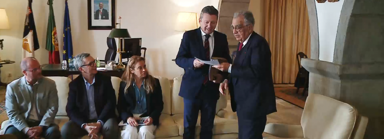 Imagem de Subsídio Mobilidade: Documento entregue ao Representante da República pede fim da apresentação de recibo