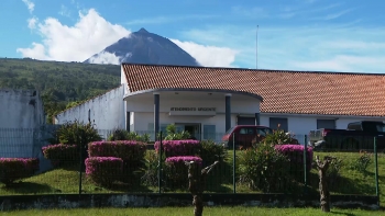 Imagem de Governo reforça medidas para aumentar a cobertura de médicos de família no Pico