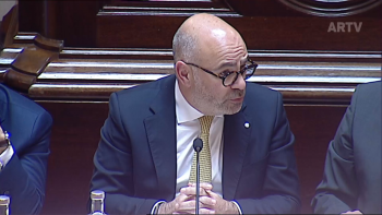 Imagem de Privatização TAP: Pinto Luz diz que ligações às ilhas e diáspora devem ser incluídas