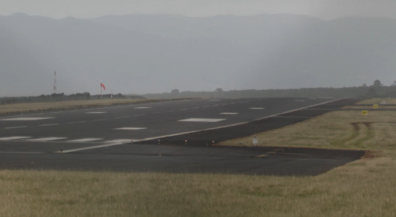 Imagem de Estudo prévio de ampliação da pista do Aeroporto do Pico deverá estar concluído em maio