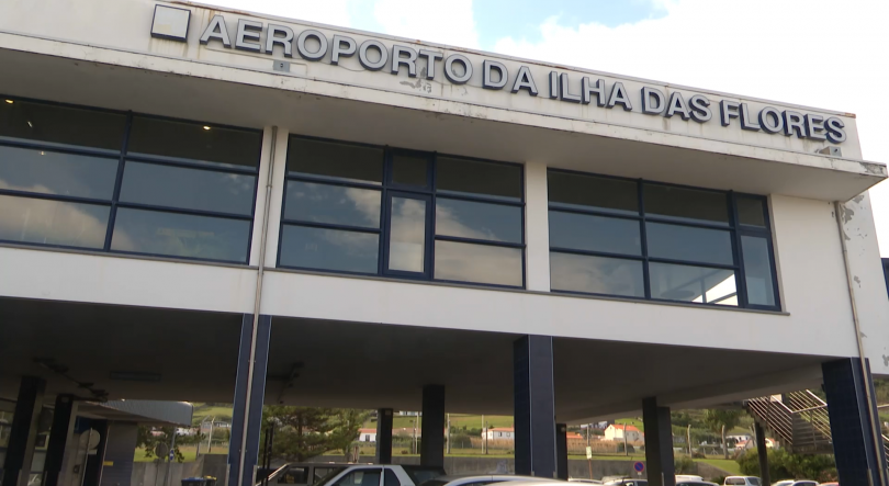 Imagem de Aeroporto das Flores: Bombeiros deixam de fazer horas extraordinárias a partir de junho
