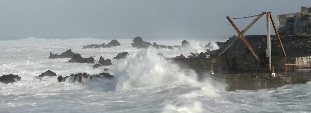 Imagem de Mau tempo a chegar com vento e agitação marítima