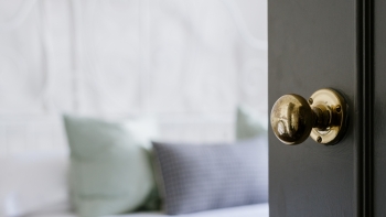 Imagem de Alojamento local diz que saída da Ryanair dos Açores gera quebra de 20% no verão