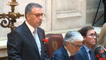 Imagem de Comemorações 25 de Abril: “A Liberdade não desaparece de uma vez”