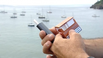 Imagem de Produtores de tabaco financiam limpezas de resíduos nas praias e nas ruas