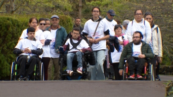 Imagem de Centro de Vida Autónoma dos Açores realiza caminhada solidária no Parque Urbano