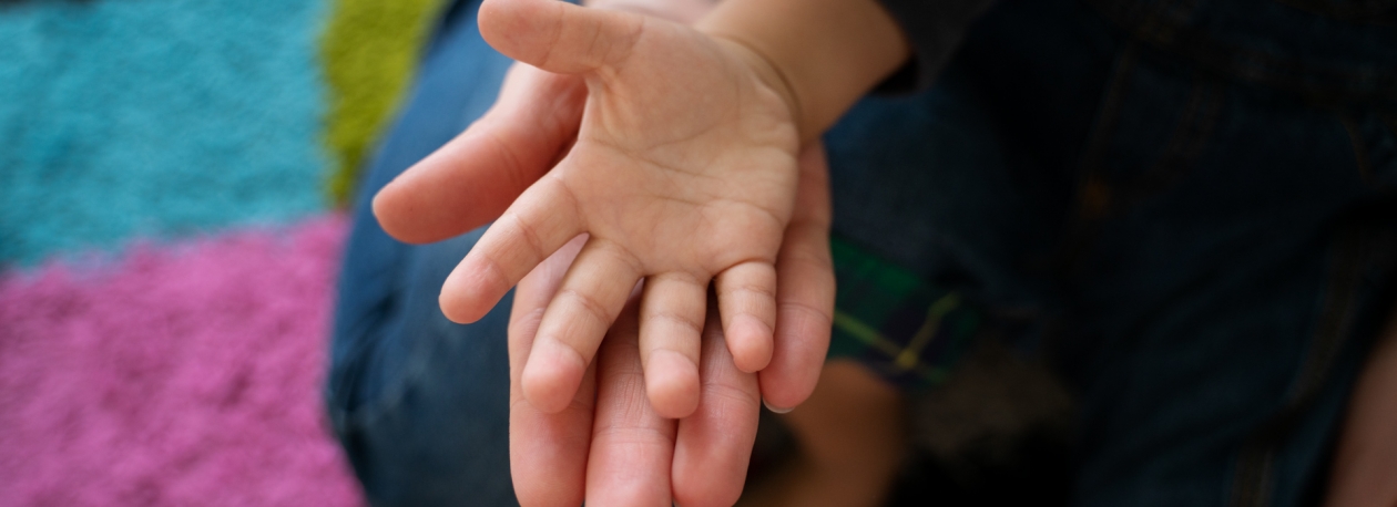 Imagem de Campanha ‘Quem ama, protege’ visa alertar para os maus-tratos na infância