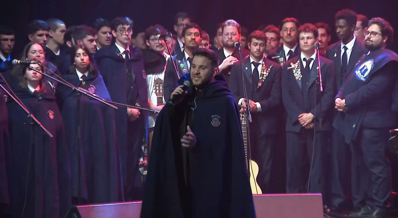 Imagem de Concerto de Abril: Recreio Lajense junta tunas à voz de João Barros