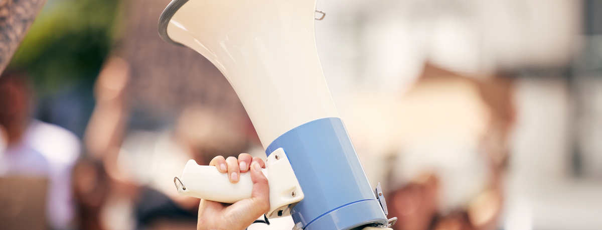 Imagem de Greve contra pacote laboral encerra escolas e condiciona unidades de saúde