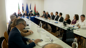 Imagem de Autarquias querem reforço das transferências do OE