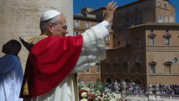 Imagem de Urbi et Orbi: Papa Leão XIV apela à escolha do caminho da paz