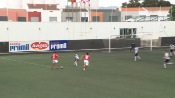 Imagem de Campeonato Futebol dos Açores: Santa Clara ‘B’ vence na Lagoa e ruma ao título regional