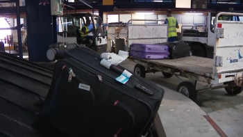 Imagem de Sindicatos contestam imposição de serviços mínimos na greve parcial de handling da SATA