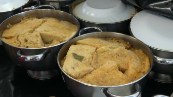 Imagem de 26ª edição do Espírito Santo Casa do Triângulo com sopas servidas à moda do Pico