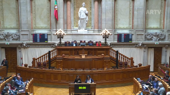 Imagem de Subsídio Social Mobilidade: PS, Chega e PSD reagem à aprovação das alterações