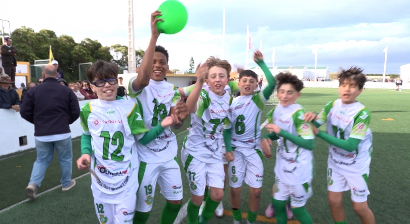 Imagem de Vitória de Guimarães e Pico da Pedra dominam Torneio de futebol Ramo Grande