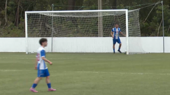 Imagem de Urzelinense perde com o Operário e desce ao Campeonato de Ilha