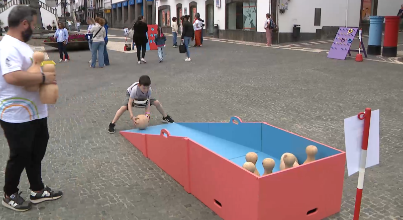 Imagem de Brincar na Rua: Projeto alerta para importância de brincar e do tempo de qualidade em família